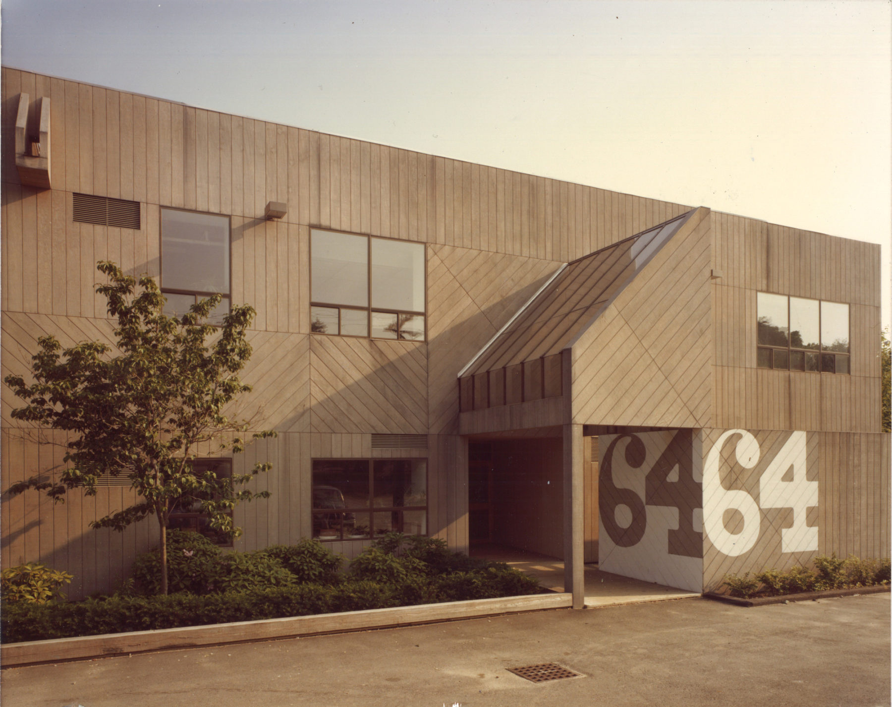 Historical photo of exterior of Sasaki's headquarters
