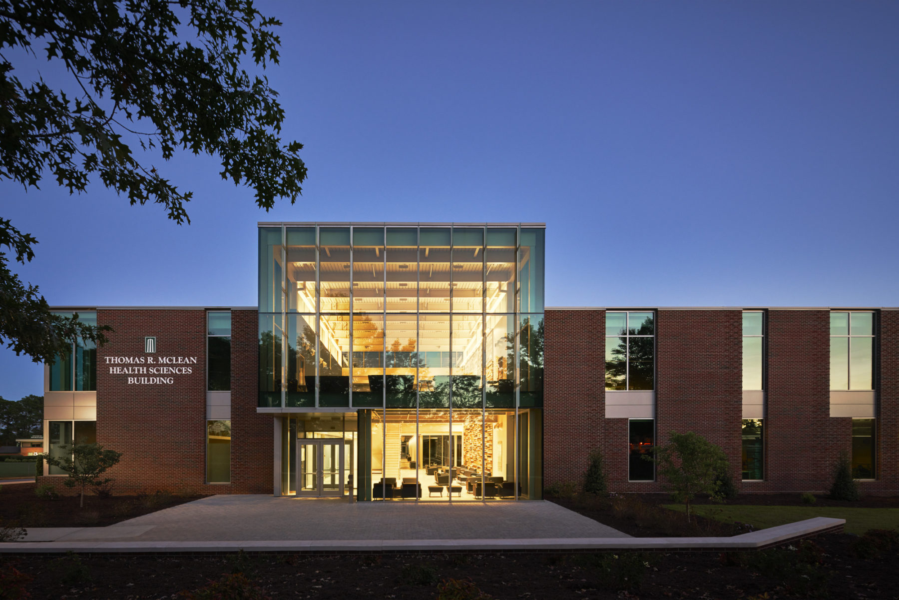 Methodist University Thomas R. McLean Health Sciences Building Sasaki