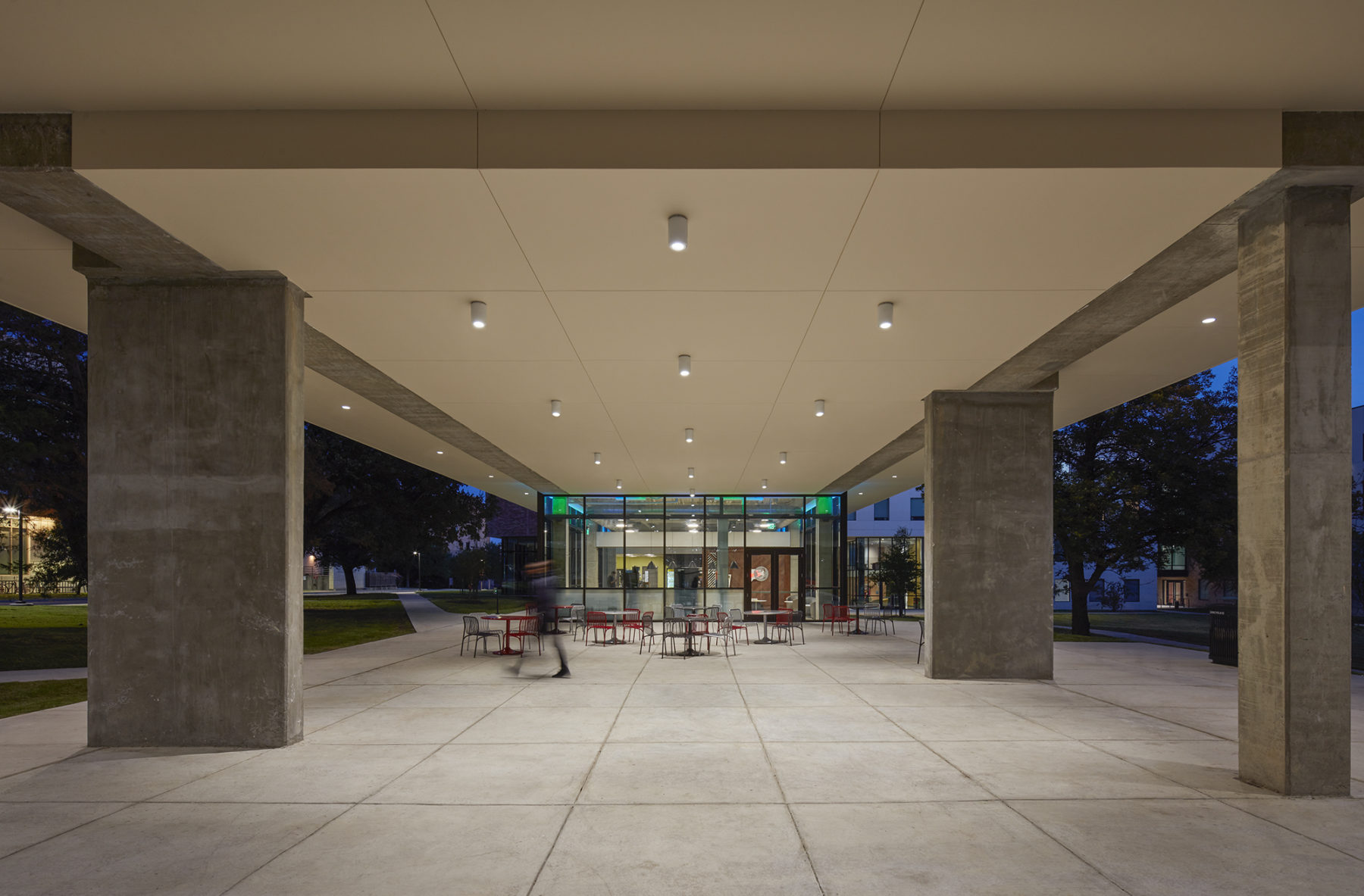 overhang seating area at entrance of grab and go