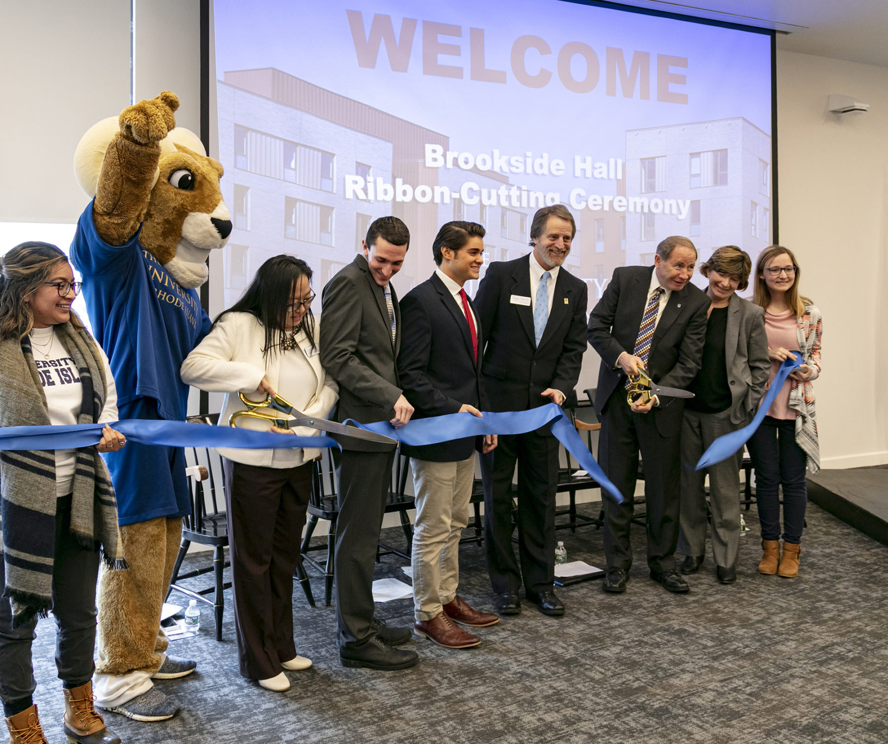 ribbon cutting group photo