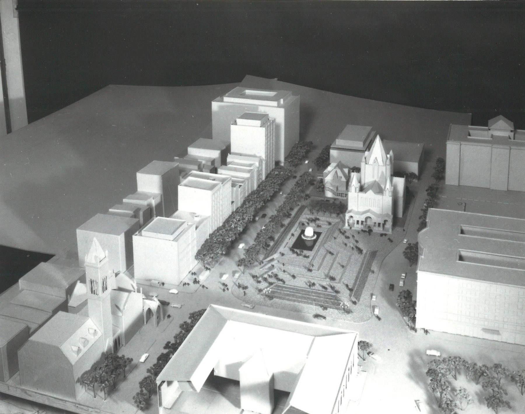 Black and white photo of the model Sasaki made for the 1960s design for Copley Square