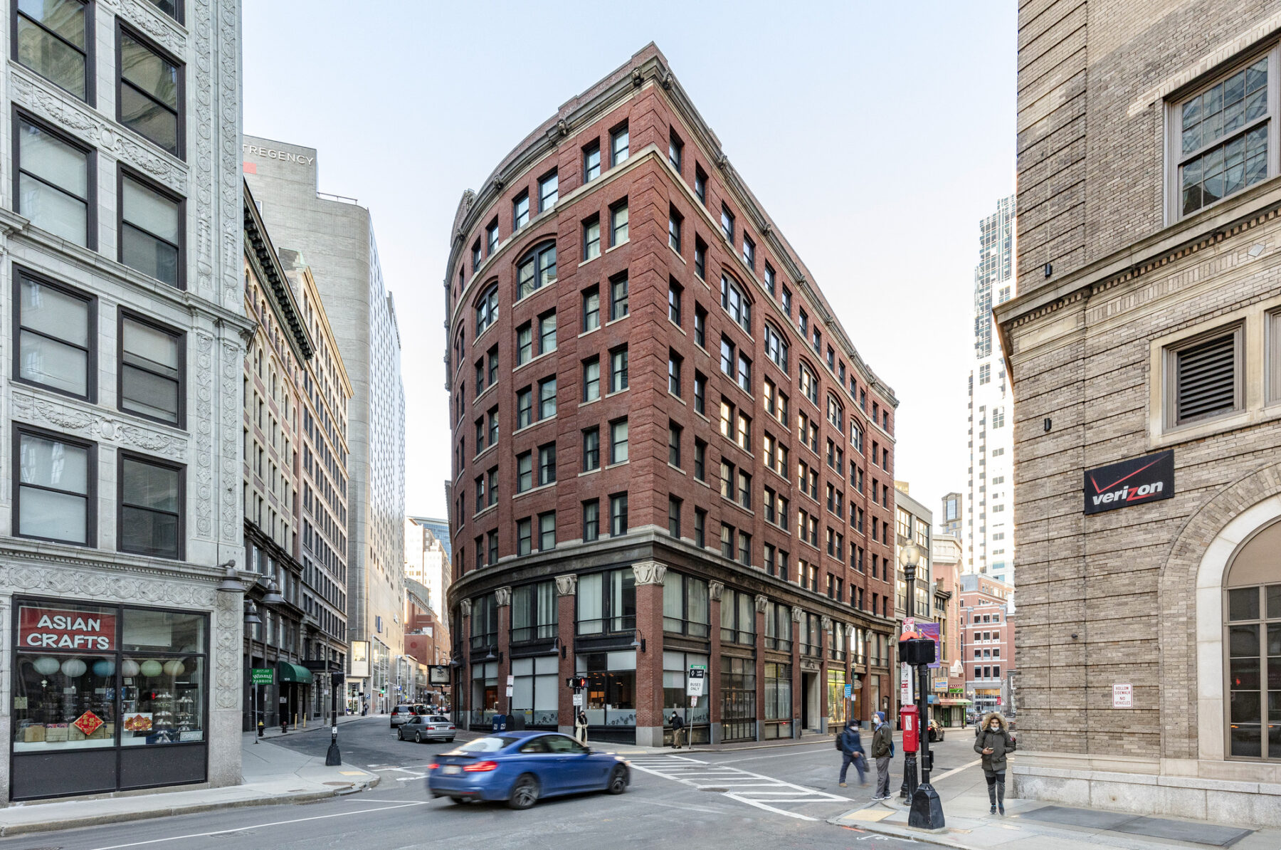 Exterior photo of office building in Chinatown