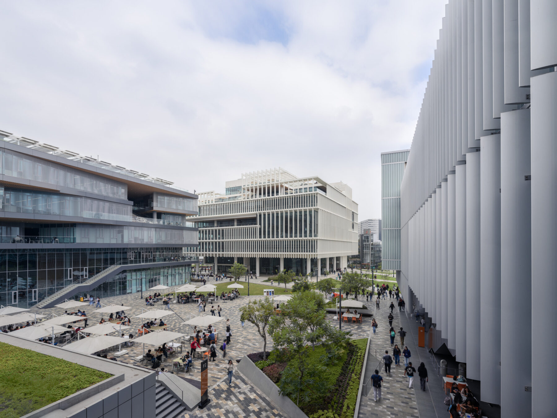 View of library from the Wellness Center building across the plaza
